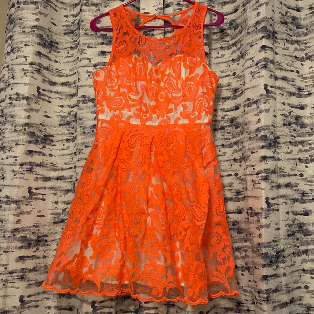 Forever 21 pink lace dress